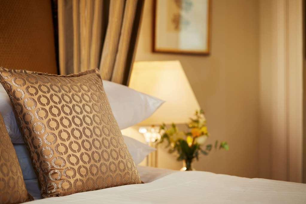 Macdonald Houstoun House Hotel y Spa Uphall Habitación foto